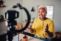 social media influencer